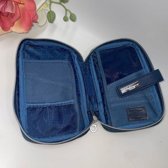 Salvatore Farragamo Parfumes - Picture 5 of 6